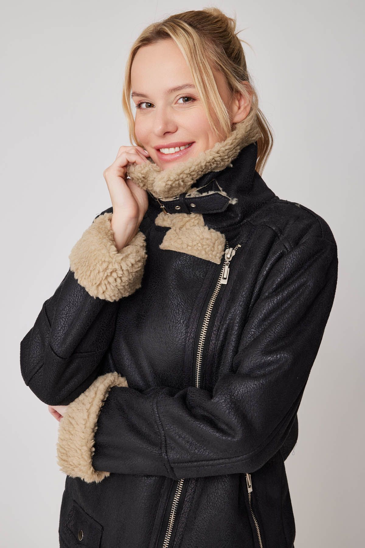 Suni Deri İçi Kürk Detaylı Uzun Biker Ceket