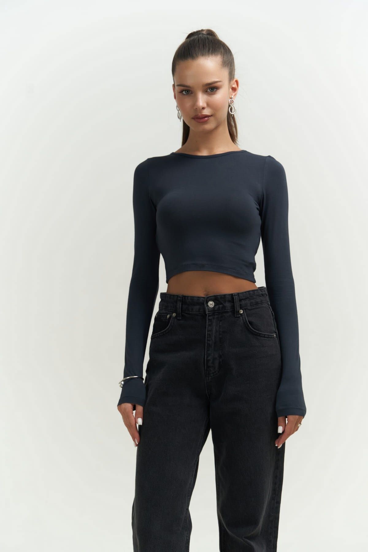 Mai Collection Mita Sırt Dekolteli Antrasit Bluz Mai Collection Mita Sırt Dekolteli Antrasit Bluz