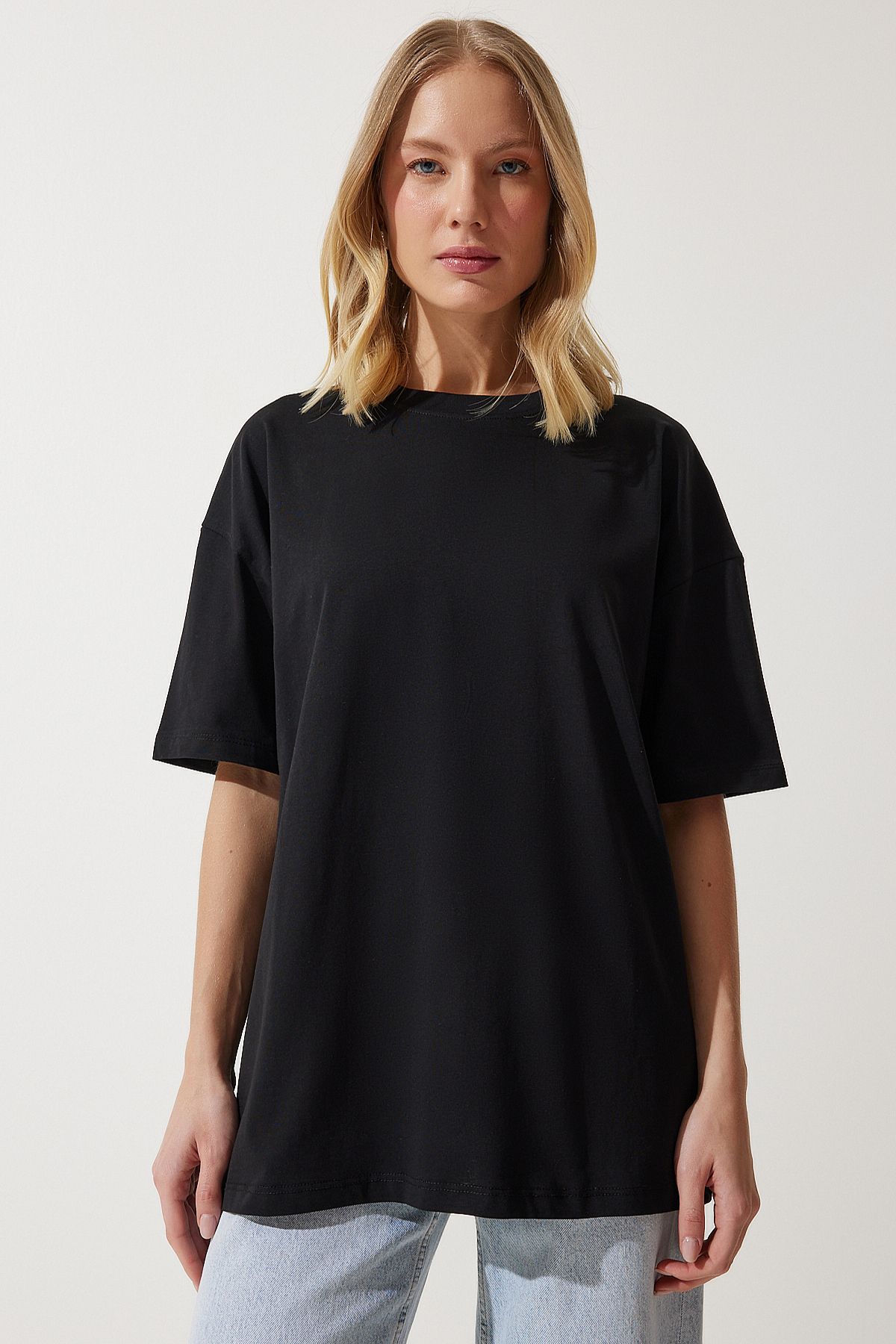 Kadın Siyah Bisiklet Yaka Basic Oversize Örme T-Shirt BF00091
