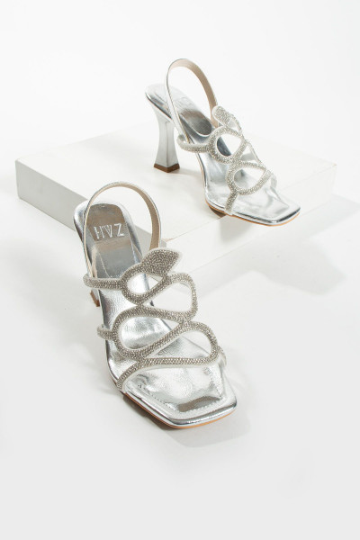 Kadın Taşlı Topuklu Ayakkabı (8cm) Kadın Taşlı Topuklu Ayakkabı (8cm)