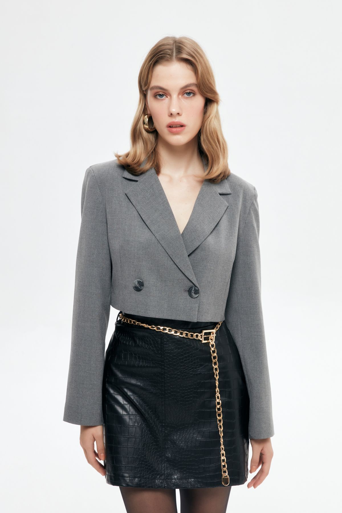 Vatka Detaylı Crop Blazer Ceket Gri Vatka Detaylı Crop Blazer Ceket Gri