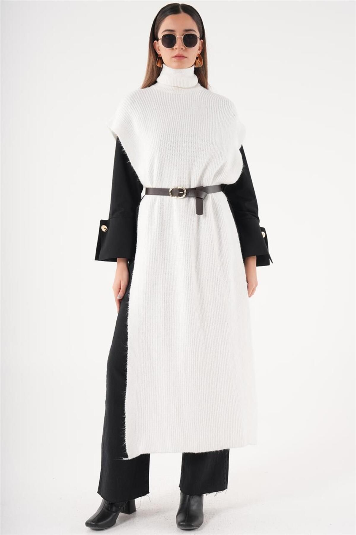 Yanı Yırtmaçlı Triko Tunik-Krem 22F1SD001-195 Yanı Yırtmaçlı Triko Tunik-Krem 22F1SD001-195
