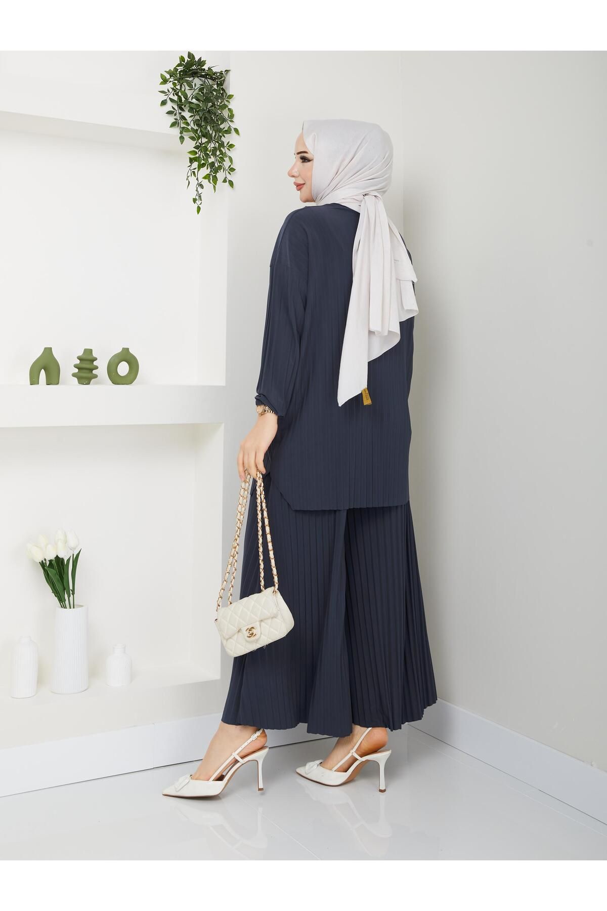 Yeni Sezon Çok Rahat Şık Etek Görünümlü Pantolon Tunik Ela Takım ??