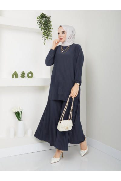 Yeni Sezon Çok Rahat Şık Etek Görünümlü Pantolon Tunik Ela Takım ?? Yeni Sezon Çok Rahat Şık Etek Görünümlü Pantolon Tunik Ela Takım ??