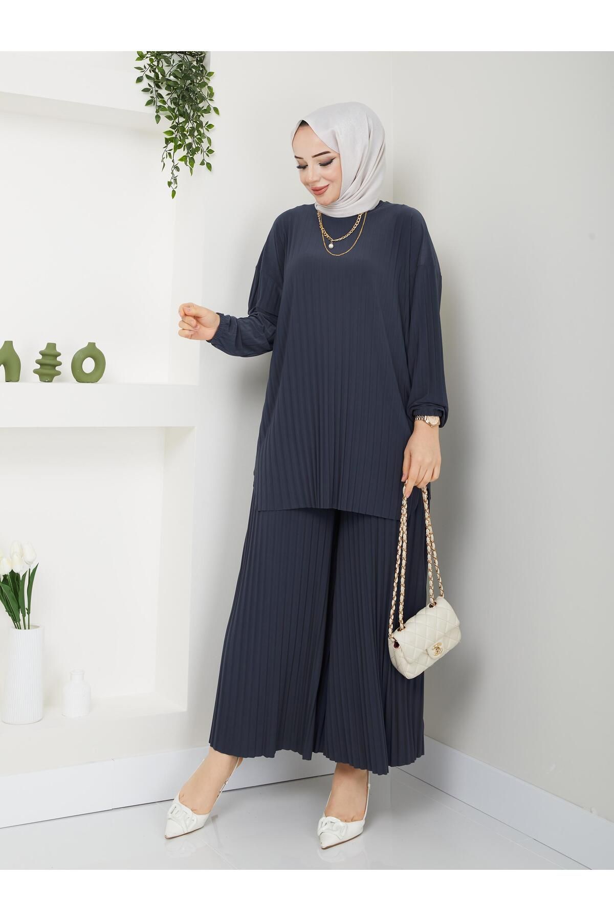 Yeni Sezon Çok Rahat Şık Etek Görünümlü Pantolon Tunik Ela Takım ??