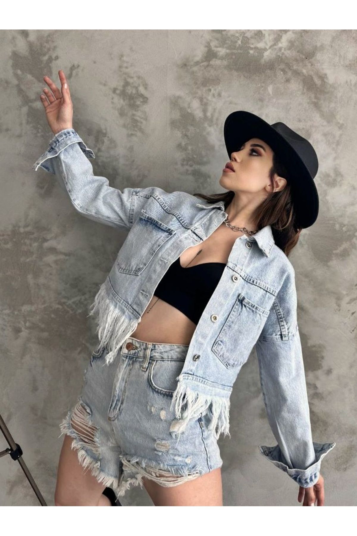 Kadın Püskül Detaylı Denim Ceket Kadın Püskül Detaylı Denim Ceket