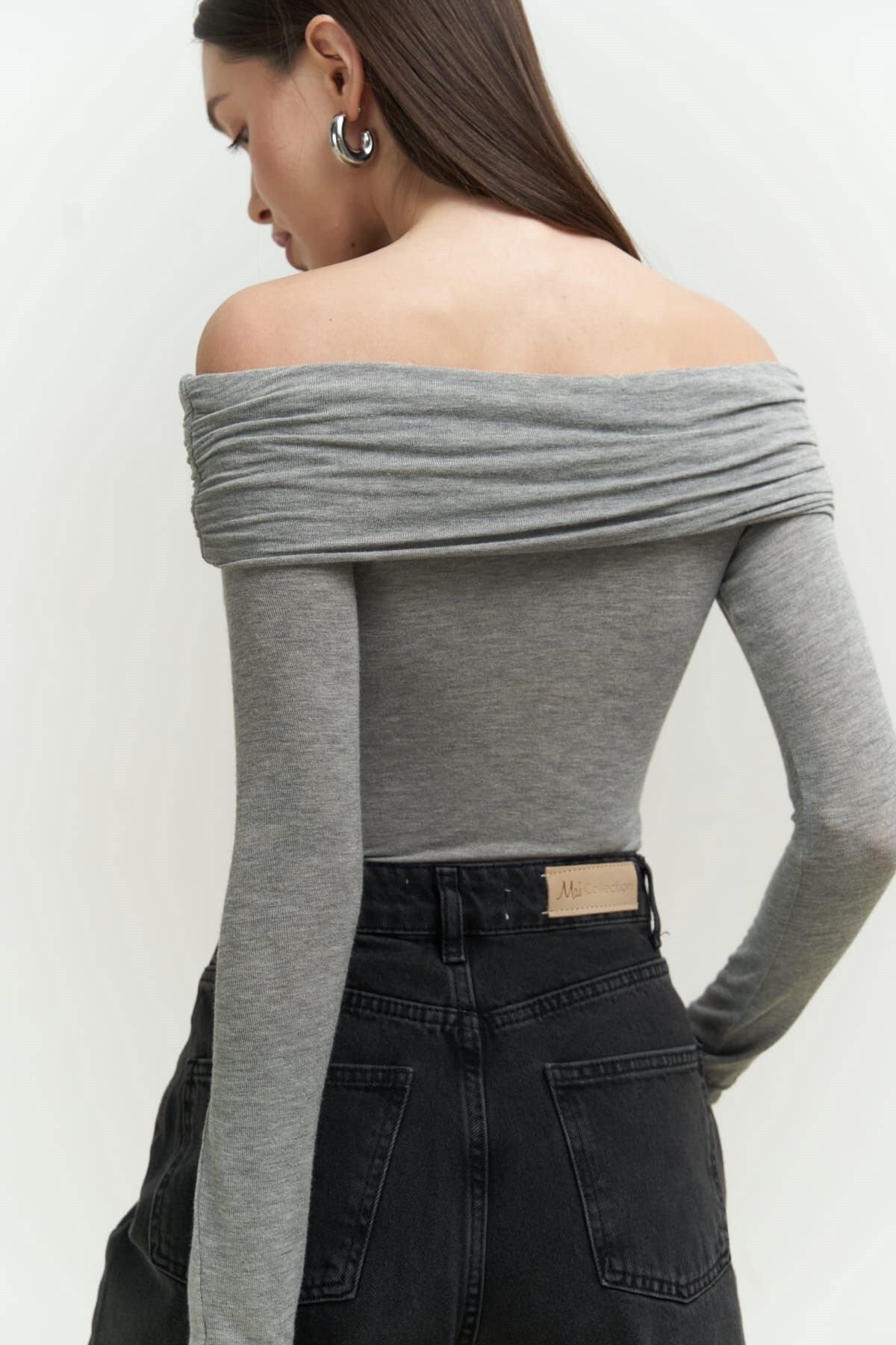 Mai Collection Vanni Çapraz Detay Gri Uzun Kollu Bluz Mai Collection Vanni Çapraz Detay Gri Uzun Kollu Bluz