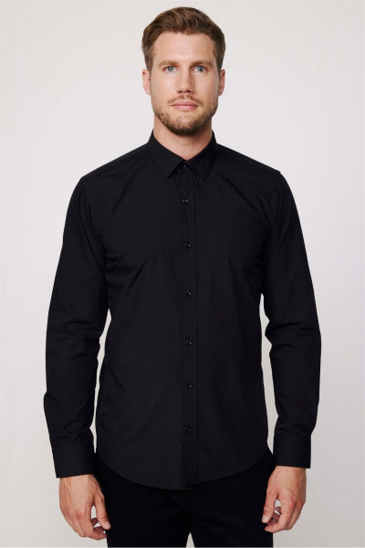 Modern Slim Fit Uzun Kollu Pamuklu Kolay Ütü Erkek Siyah Gömlek Modern Slim Fit Uzun Kollu Pamuklu Kolay Ütü Erkek Siyah Gömlek