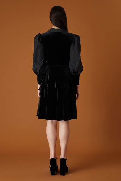 Yakalı kadife elbise Yakalı kadife elbise