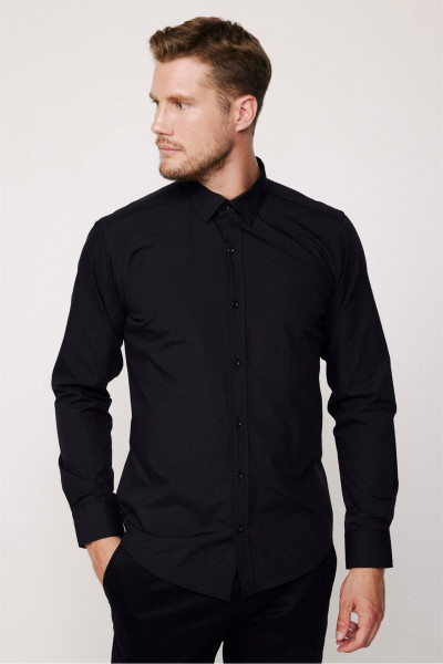 Modern Slim Fit Uzun Kollu Pamuklu Kolay Ütü Erkek Siyah Gömlek Modern Slim Fit Uzun Kollu Pamuklu Kolay Ütü Erkek Siyah Gömlek