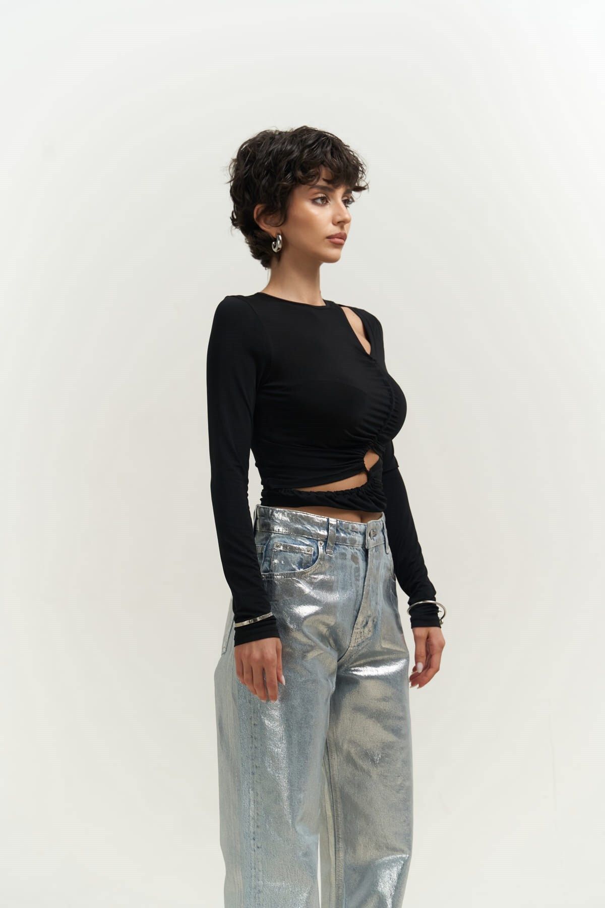 Mai Collection Mira Büzgü Detay Siyah Uzun Kollu Bluz Mai Collection Mira Büzgü Detay Siyah Uzun Kollu Bluz