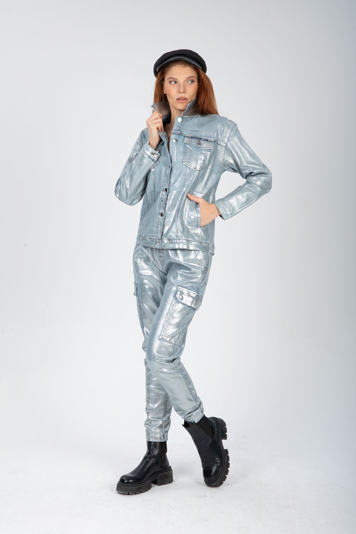 Varak baskılı denim ceket Varak baskılı denim ceket