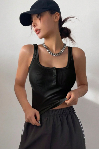 Kadın Siyah Kaşkorse Geniş Askılı Düğmeli Crop Bluz Kadın Siyah Kaşkorse Geniş Askılı Düğmeli Crop Bluz