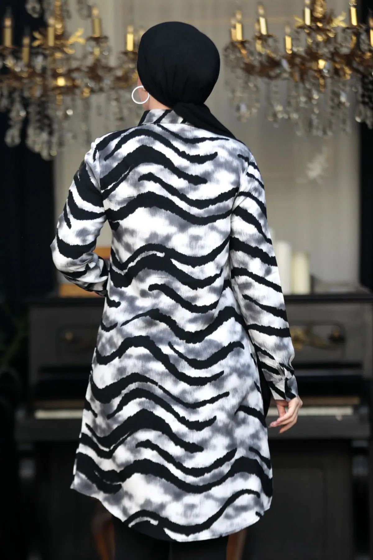 Viskon Tunik Sarmal Zebra Desen Düğmeli Tunik Pamuklu Tunik Diz Üstü Tunik Viskon Tunik Sarmal Zebra Desen Düğmeli Tunik Pamuklu Tunik Diz Üstü Tunik