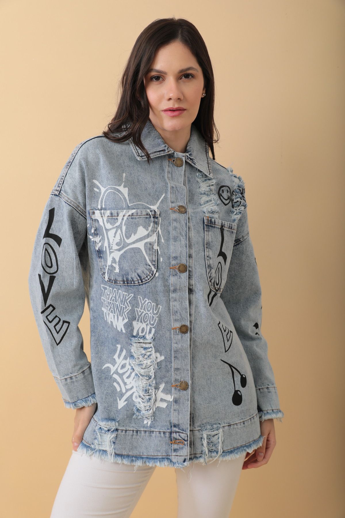 Tasarım El Baskı Detaylı Denim Kot Ceket Tasarım El Baskı Detaylı Denim Kot Ceket