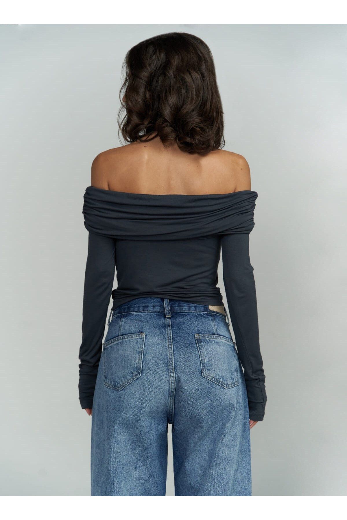 Mai Collection Alonzo Carmen Yaka Uzun Kollu Antrasit Bluz Mai Collection Alonzo Carmen Yaka Uzun Kollu Antrasit Bluz