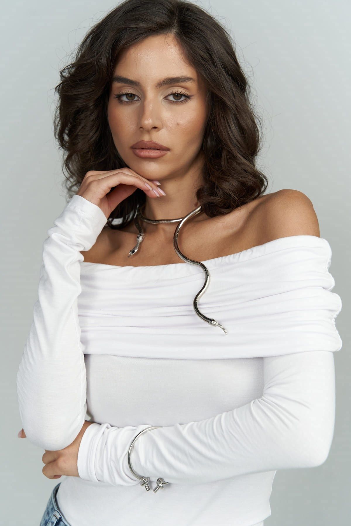 Mai Collection Alonzo Carmen Yaka Uzun Kollu Beyaz Bluz Mai Collection Alonzo Carmen Yaka Uzun Kollu Beyaz Bluz