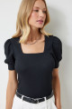 Kadın Siyah Kare Yaka Balon Kollu Örme Bluz DD01051 Kadın Siyah Kare Yaka Balon Kollu Örme Bluz DD01051