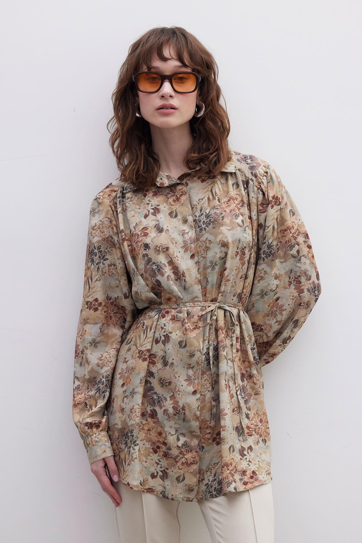VİSKON RETRO TARZ GÖMLEK VINTAGE VİSKON RETRO TARZ GÖMLEK VINTAGE
