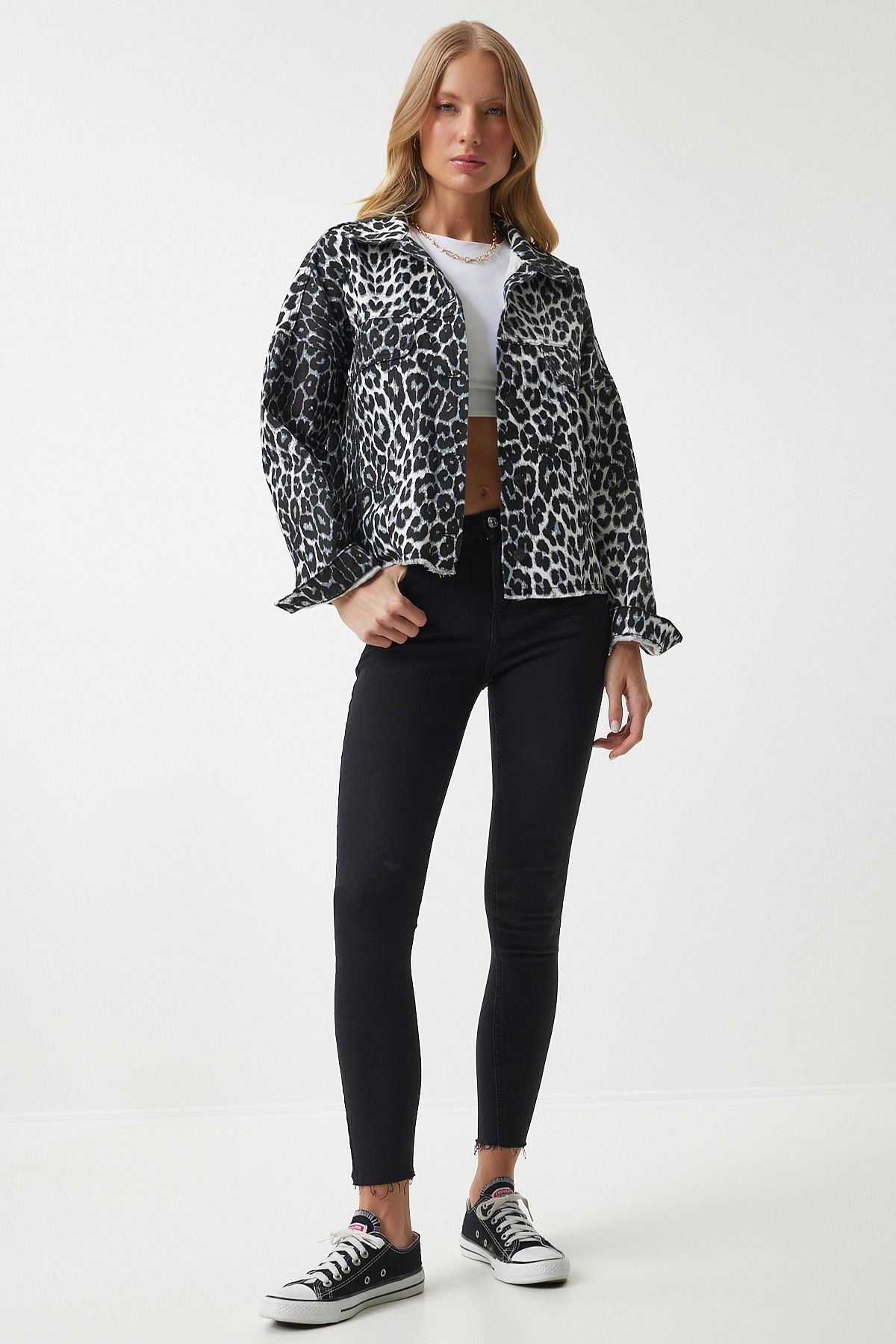 Kadın Siyah Ekru Leopar Desenli Denim Ceket VC00007 Kadın Siyah Ekru Leopar Desenli Denim Ceket VC00007