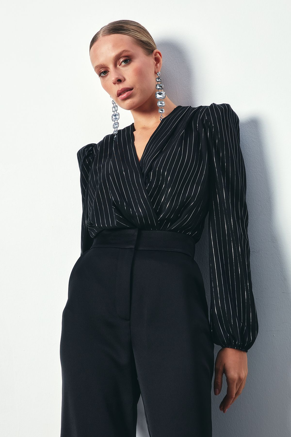 Parlak Çizgili Bodysuit Bluz - SİYAH Parlak Çizgili Bodysuit Bluz - SİYAH