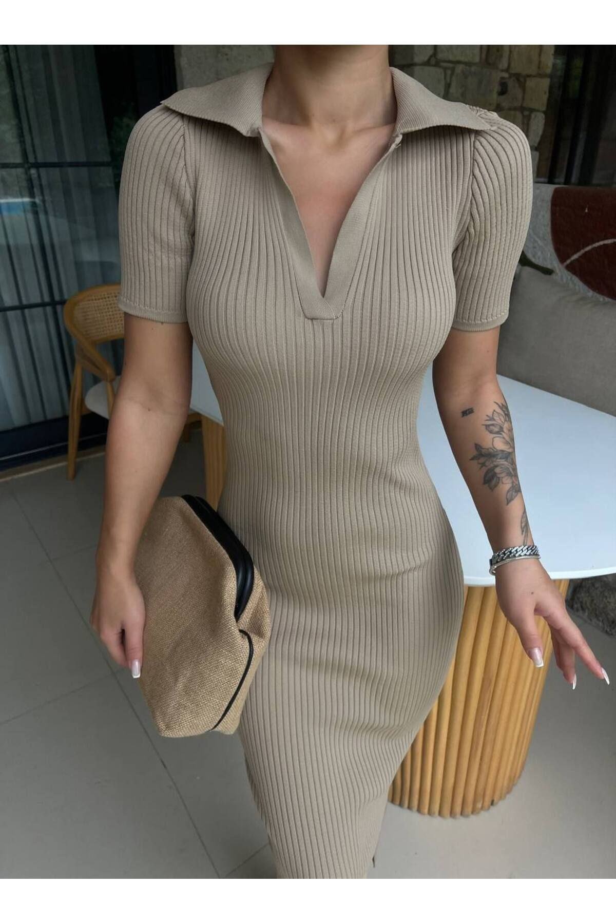Kadın Polo Yaka Midi Boy Yırtmaçlı Elbise Triko Kumaş Kadın Polo Yaka Midi Boy Yırtmaçlı Elbise Triko Kumaş