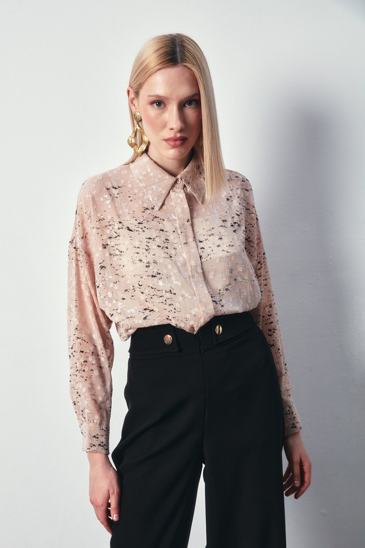 Varaklı Geniş Gömlek - PUDRA-GÜMÜŞ