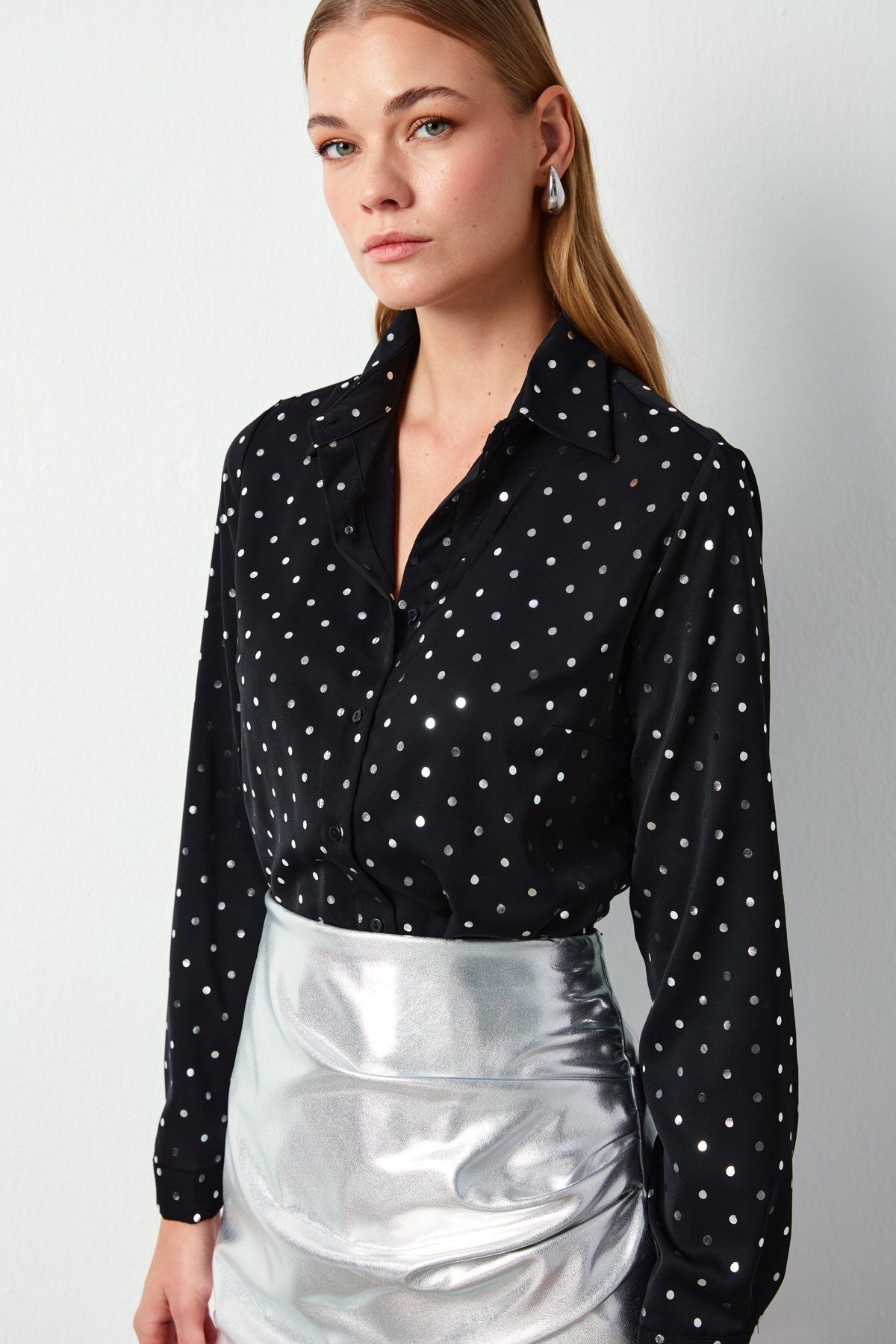 Puantiyeli Düz Gömlek - SİYAH