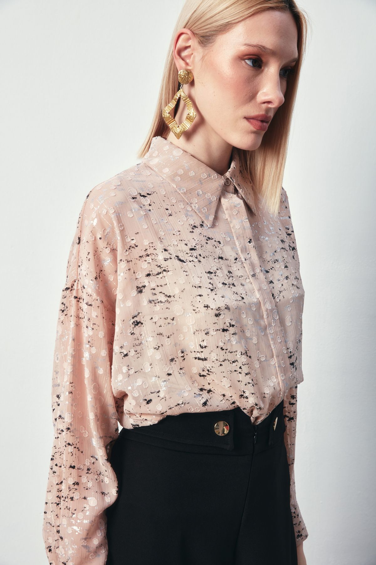 Varaklı Geniş Gömlek - PUDRA-GÜMÜŞ