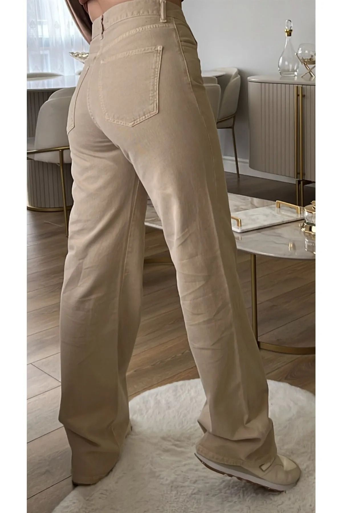Leo  90's Kadın Krem İç Göstermez Yüksek Bel Wide Leg Bol Paça Salaş Likralı Palazzo Jean Leo  90's Kadın Krem İç Göstermez Yüksek Bel Wide Leg Bol Paça Salaş Likralı Palazzo Jean