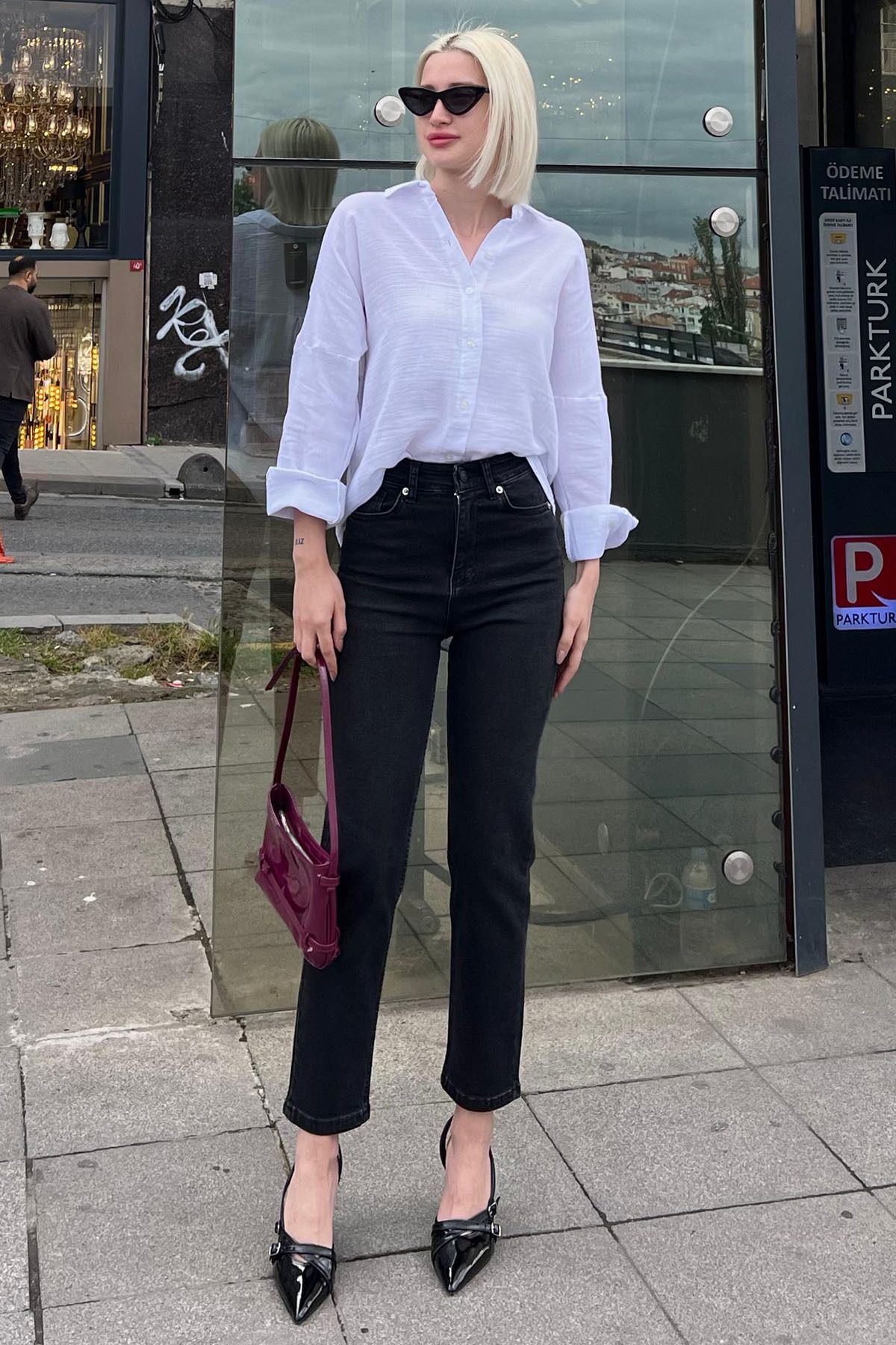 Siyah Slim Fit Kadın Mom Jean Mg1738 Siyah Slim Fit Kadın Mom Jean Mg1738