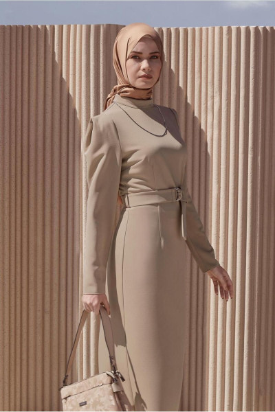 Kemer Detaylı Hakim Yaka Elbise 42209 Kemer Detaylı Hakim Yaka Elbise 42209