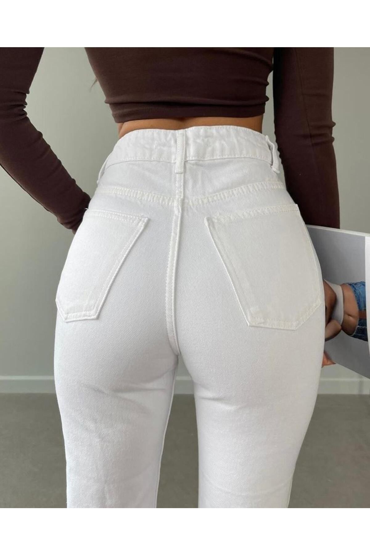 Mom Jean Likralı Beyaz Yüksek Bel Kot Pantolon(İÇ GÖSTERMEZ) Mom Jean Likralı Beyaz Yüksek Bel Kot Pantolon(İÇ GÖSTERMEZ)