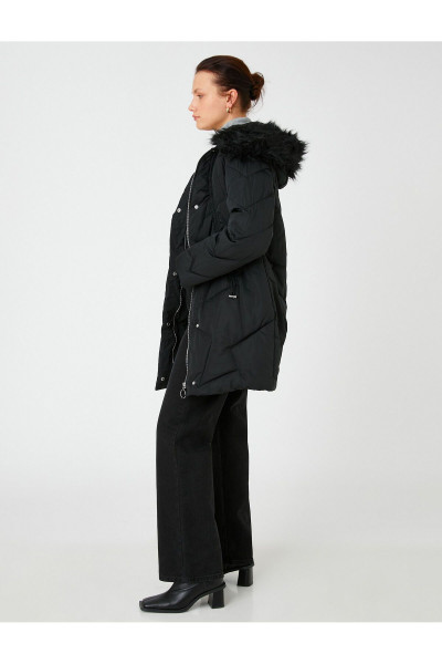 Kapüşonlu Şişme Mont Peluş Detaylı Kapüşonlu Şişme Mont Peluş Detaylı