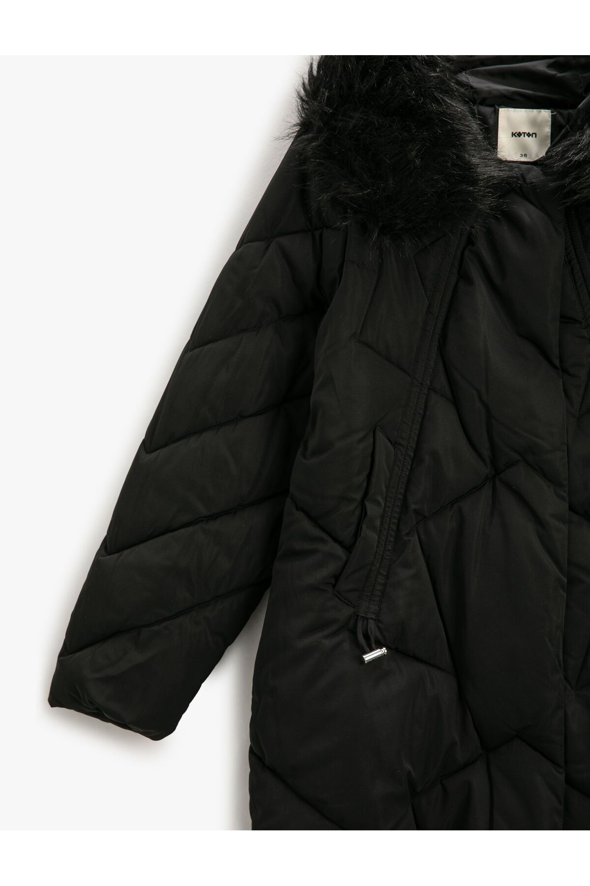 Kapüşonlu Şişme Mont Peluş Detaylı Kapüşonlu Şişme Mont Peluş Detaylı