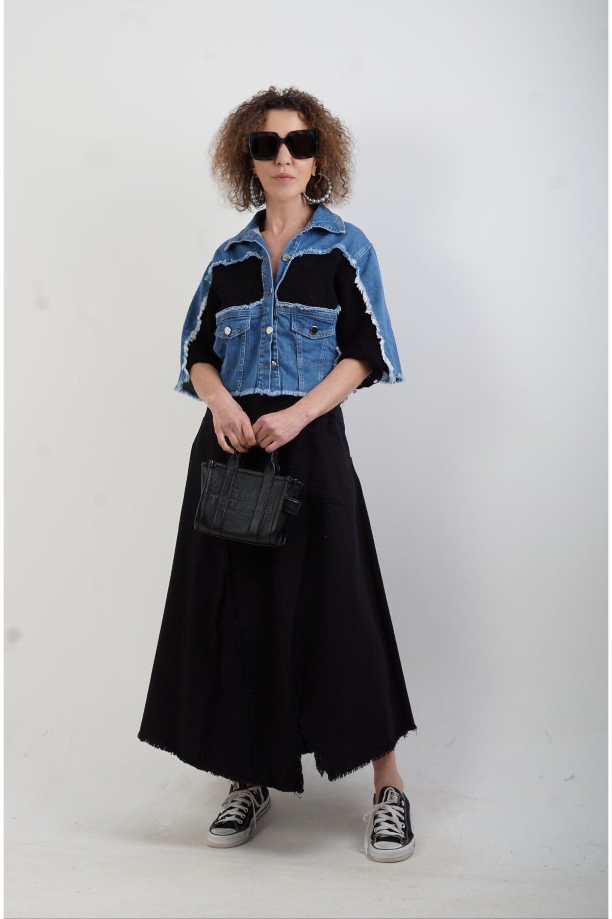 Mavi Siyah Triko Detaylı Denim Ceket Mavi Siyah Triko Detaylı Denim Ceket
