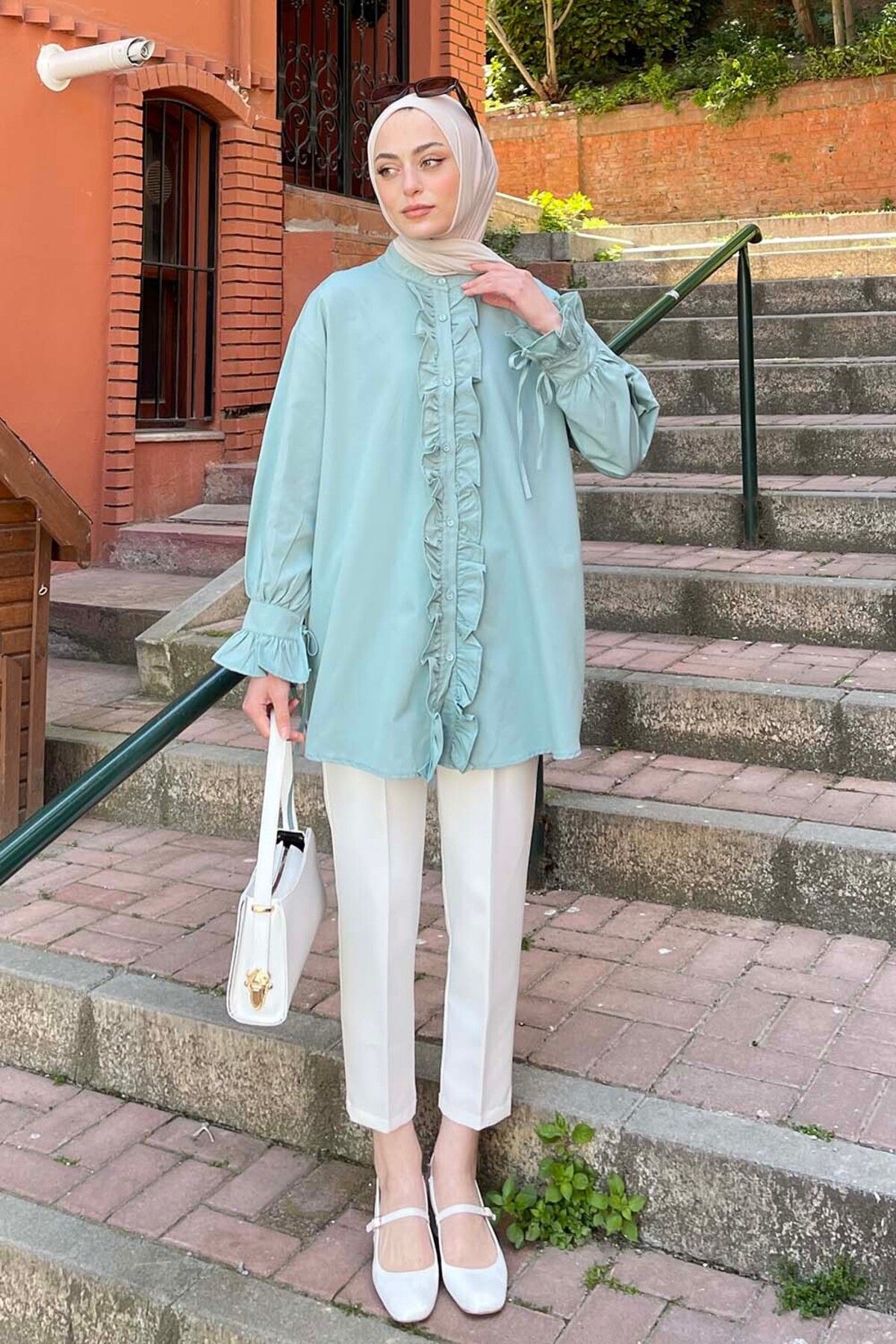Oversize Flores Fırfırlı Tunik Oversize Flores Fırfırlı Tunik