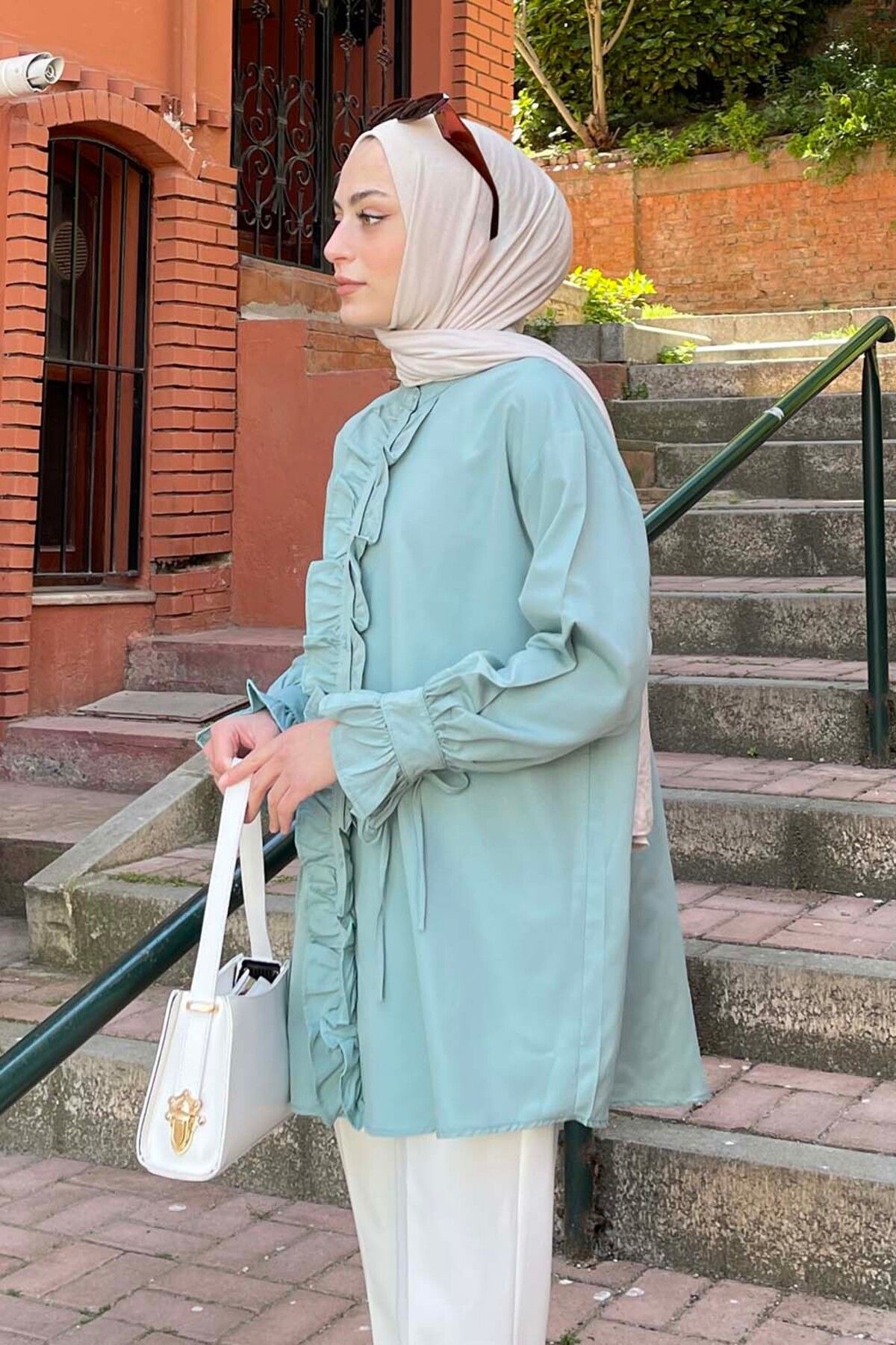 Oversize Flores Fırfırlı Tunik Oversize Flores Fırfırlı Tunik