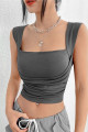 Kare Yaka Büzgü Detaylı Esnek Crop Bluz Kare Yaka Büzgü Detaylı Esnek Crop Bluz