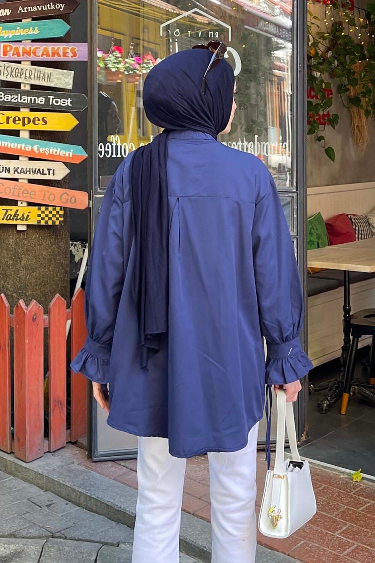 Oversize Flores Fırfırlı Tunik Oversize Flores Fırfırlı Tunik