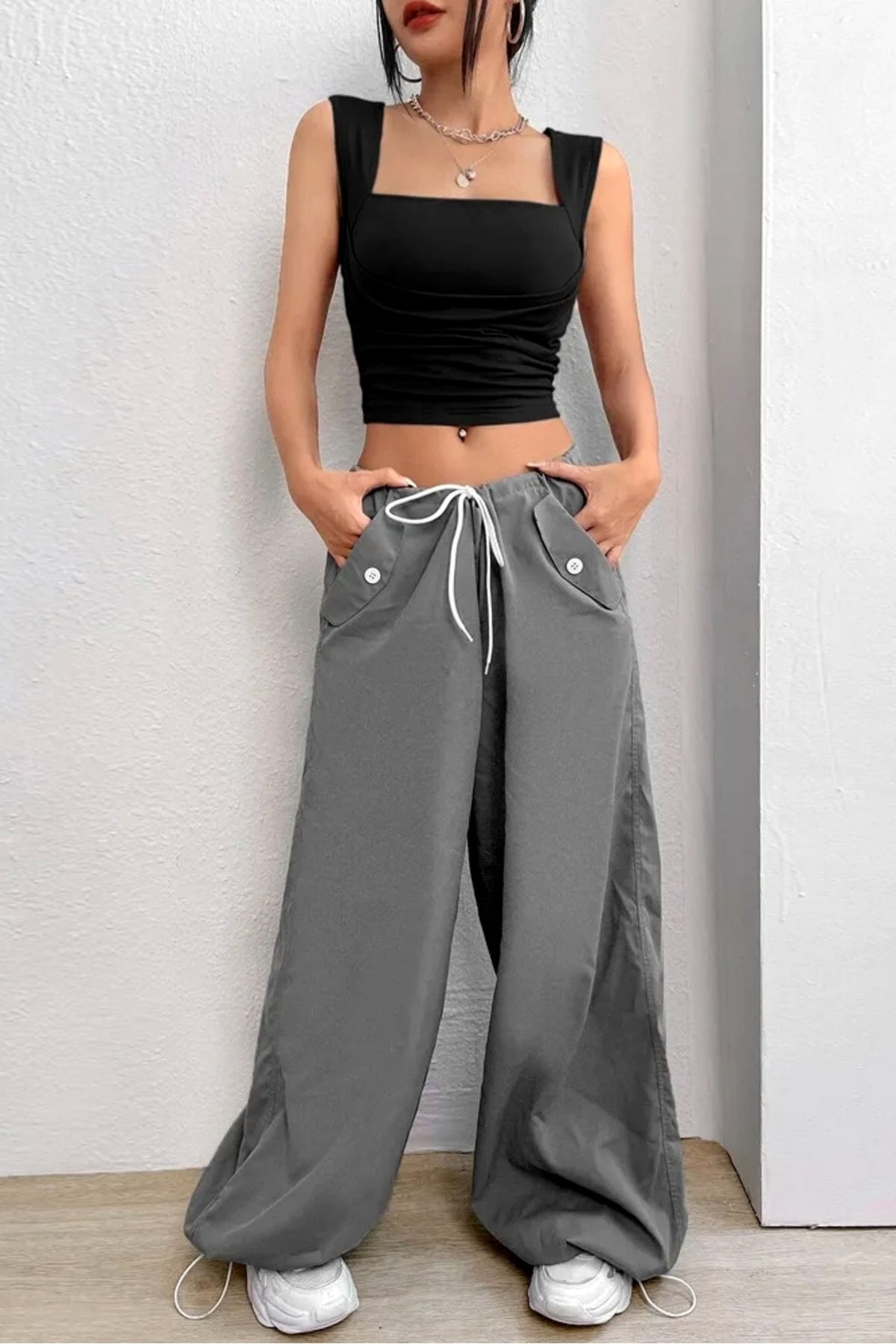 Kare Yaka Büzgü Detaylı Esnek Crop Bluz