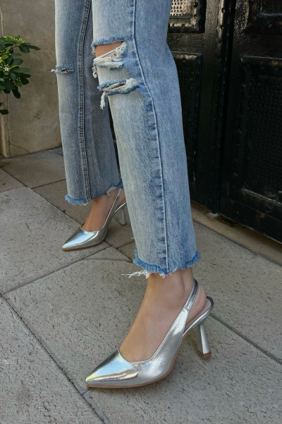 Spark Metalik Cilt Silver Lame Gümüş Gri Sivri Burun Arka Açık Stiletto Abiye Topuklu Kadın Ayakkabı