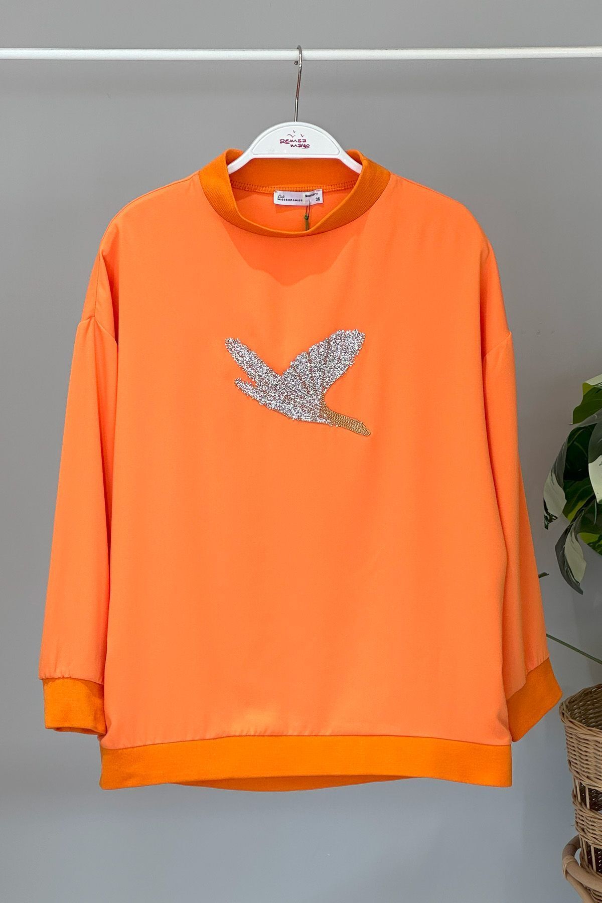 Missemramiss Taş Aksesuarlı Sweatshirt 4446 Turuncu Missemramiss Taş Aksesuarlı Sweatshirt 4446 Turuncu
