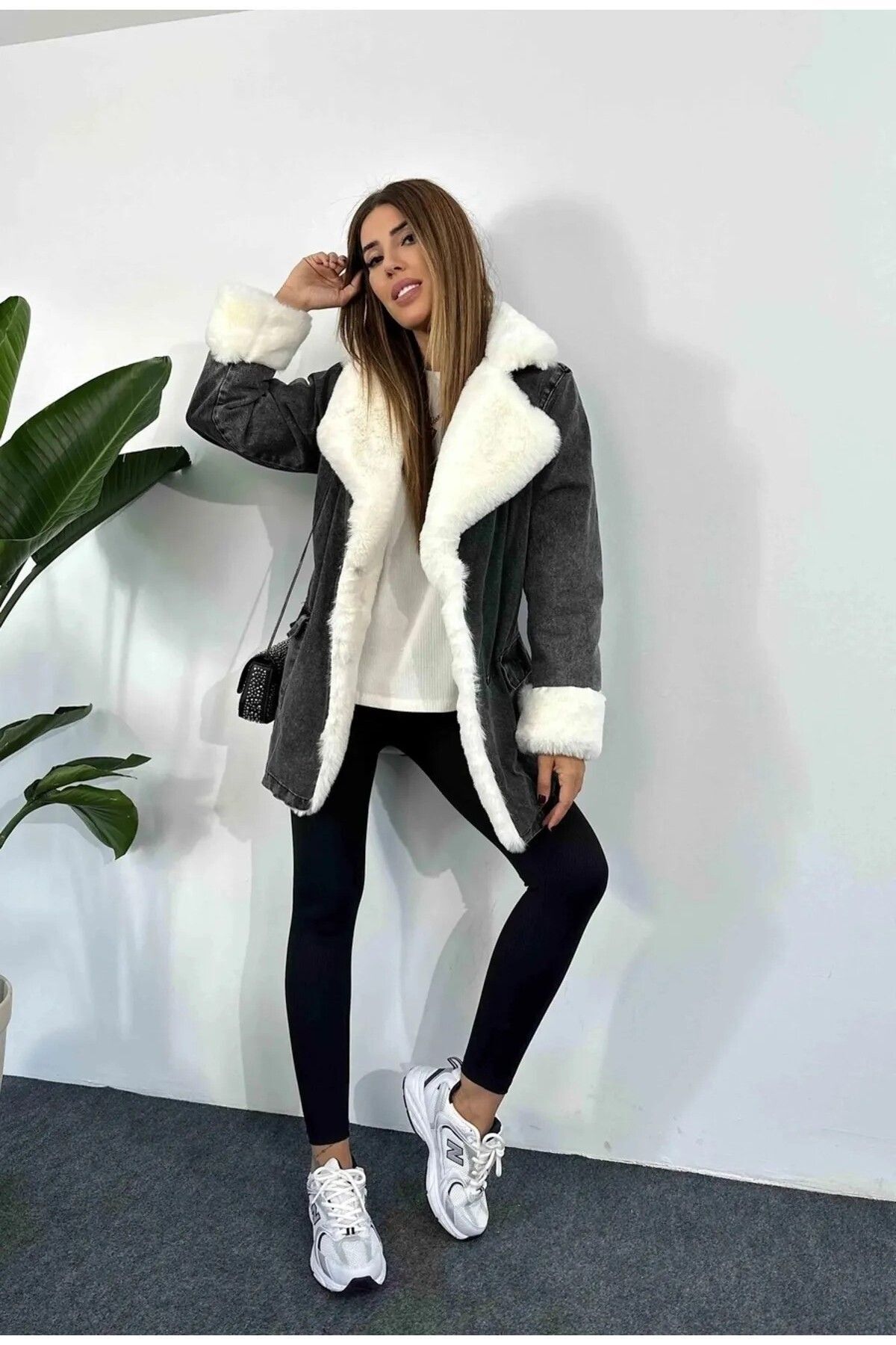 Leksa Uzun Içi Kürklü Kot Mont Yaka Ve Kol Kürklü Uzun Kot Mont Leksa Uzun Içi Kürklü Kot Mont Yaka Ve Kol Kürklü Uzun Kot Mont