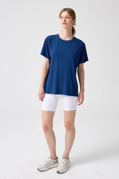 x Melodi Lacivert Oversize Geniş Kalıp Tişört Boyfriend T-Shirt x Melodi Lacivert Oversize Geniş Kalıp Tişört Boyfriend T-Shirt