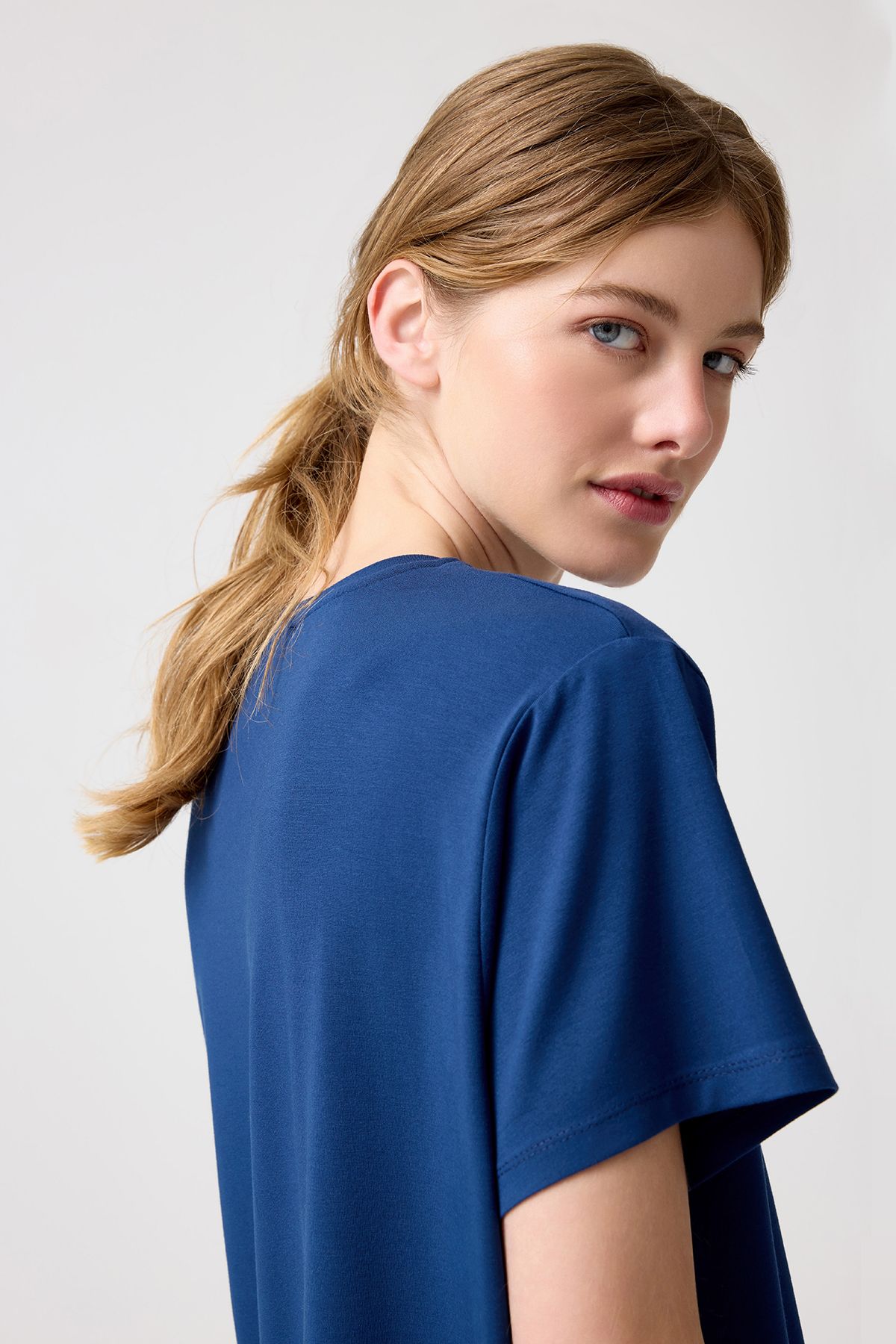 x Melodi Lacivert Oversize Geniş Kalıp Tişört Boyfriend T-Shirt