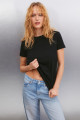 Samantha Kadın Comfort Fit %100 Organik Pamuklu Basic Örme Siyah T-shirt Samantha Kadın Comfort Fit %100 Organik Pamuklu Basic Örme Siyah T-shirt