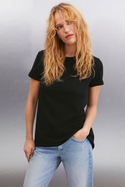 Samantha Kadın Comfort Fit %100 Organik Pamuklu Basic Örme Siyah T-shirt Samantha Kadın Comfort Fit %100 Organik Pamuklu Basic Örme Siyah T-shirt