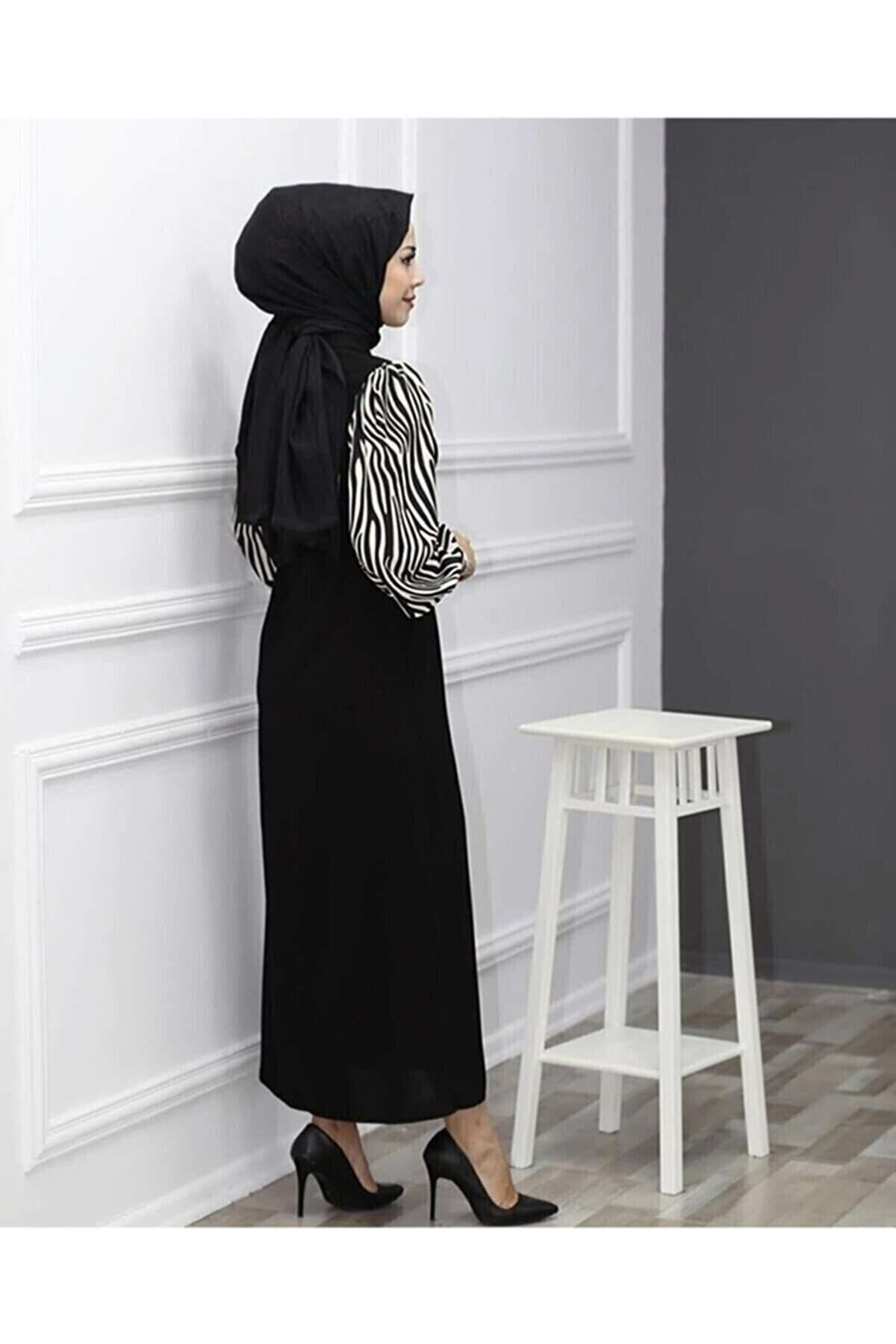 Zebra Desenli Uzun Boy Tesettür Elbise - Siyah Zeraa-678 Zebra Desenli Uzun Boy Tesettür Elbise - Siyah Zeraa-678