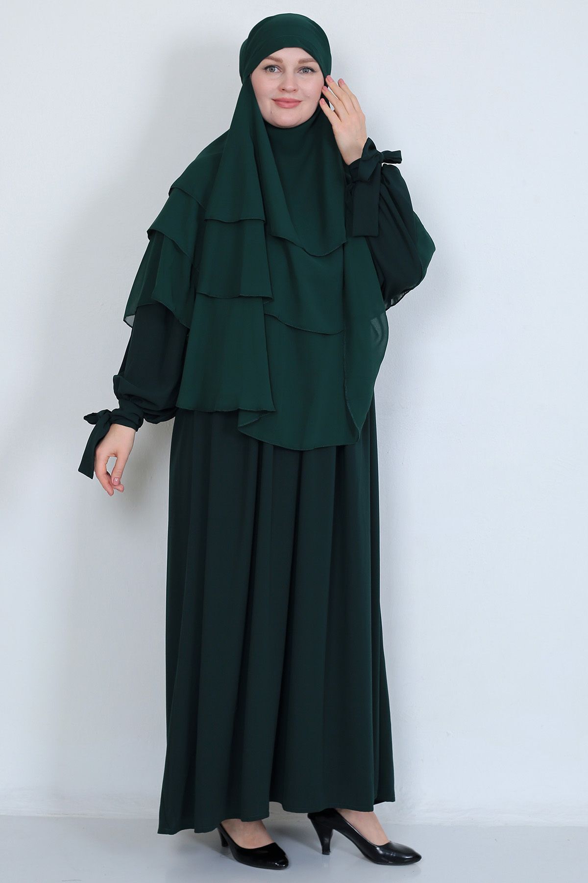 Kol Bağcıklı Robalı Elbise ve 3 Katlı Sufle Hijab Tesettür Takım